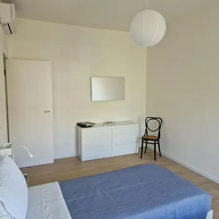 Casa Cecilia * Milan